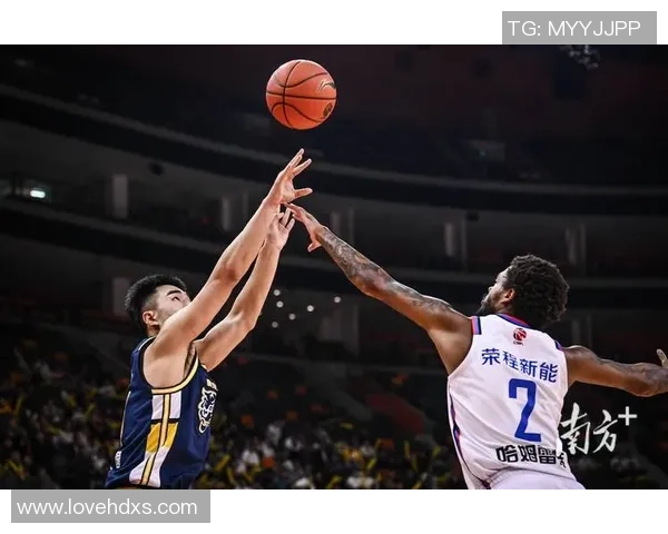 CBA广东队与四川队激战在即3月1日精彩对决值得期待 CBA广东队与四川队激战在即3月1日精彩对决值得期待